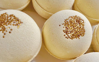 Warm Vanilla Sugar bath bombs