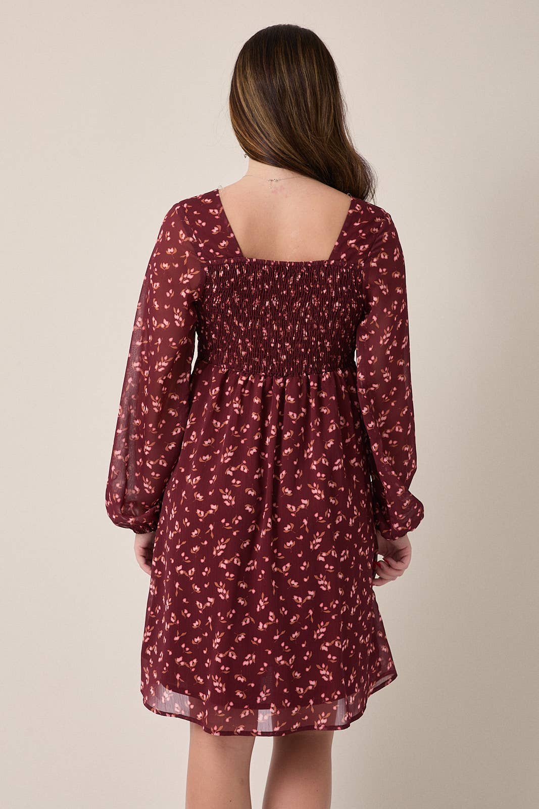 V-NECK LONG SLEEVE BACK SMOCKING FLORAL MINI DRESS