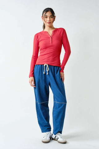 Essential Long-Sleeved Micro-Ribbed Henley Top
