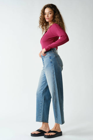 Essential Long-Sleeved Micro-Ribbed Henley Top