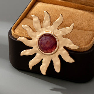 VINTAGE CELESTRIAL SUNBURST BROOCH PIN
