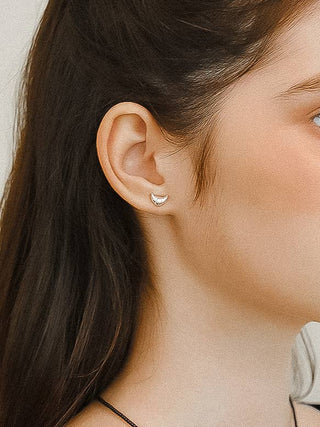 Gaëlle Petite Croissant Stud