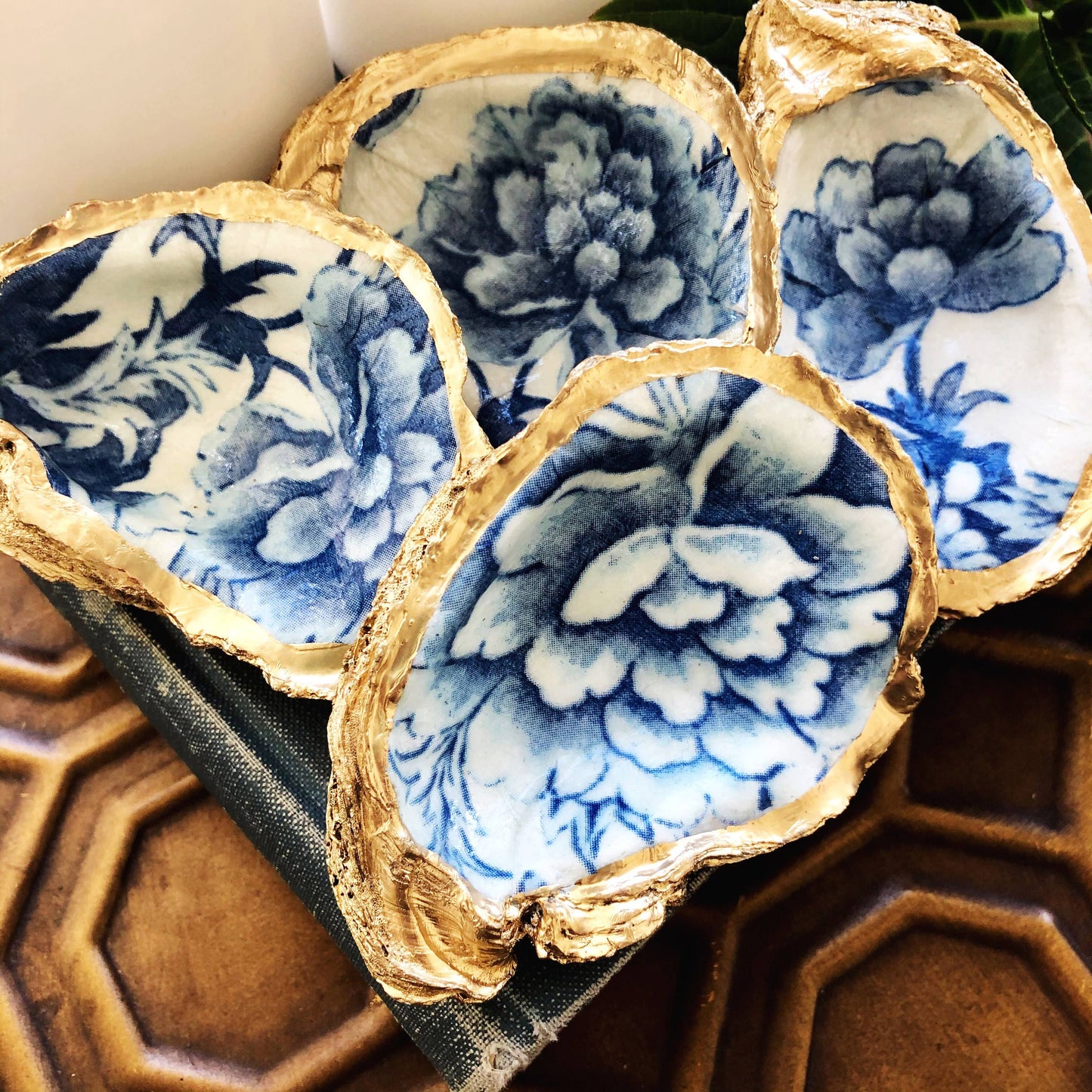 Decoupage Oyster Ring Dish--Blue And White Chinoiserie Print