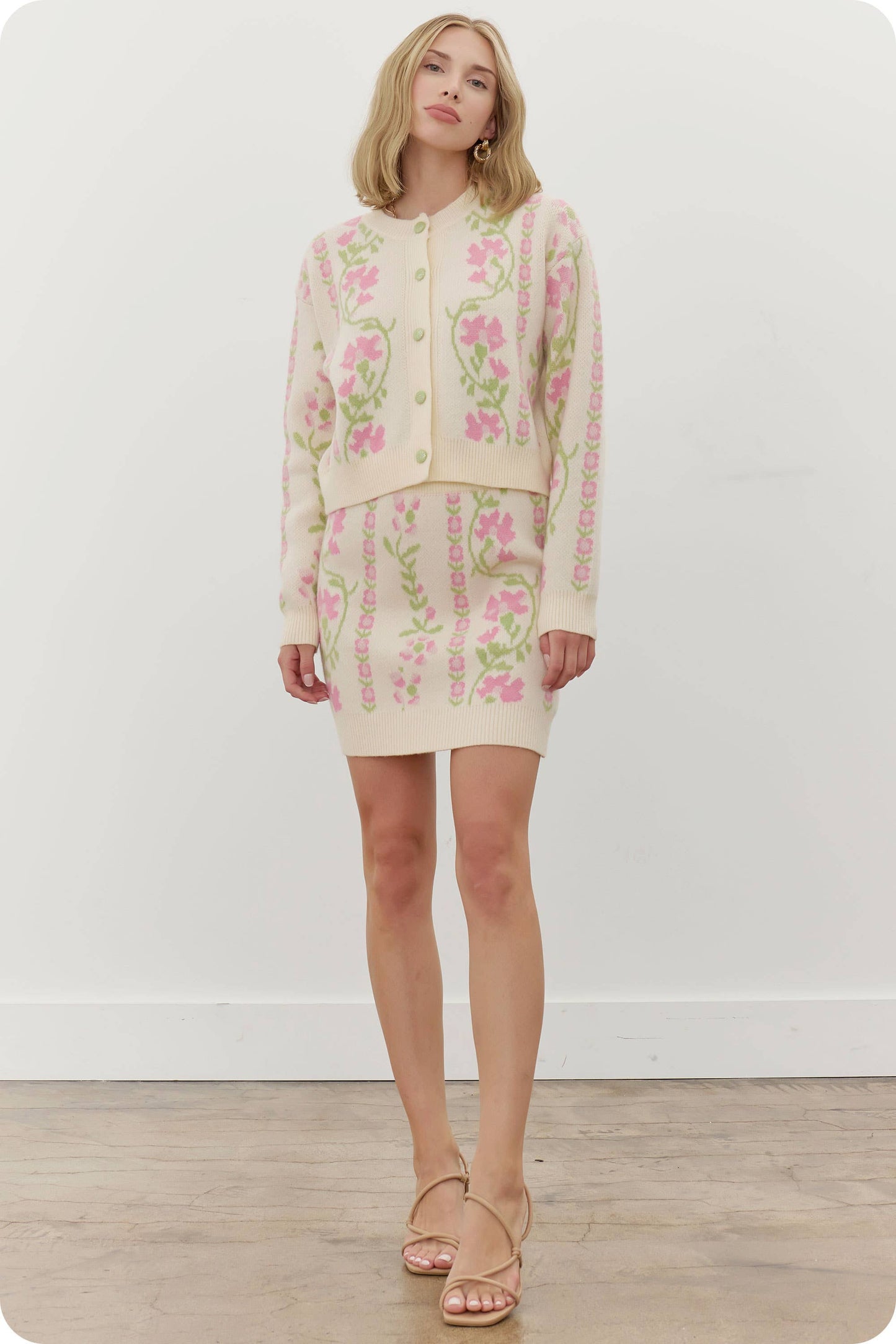 Floral Intarsia Sweater Cardigan