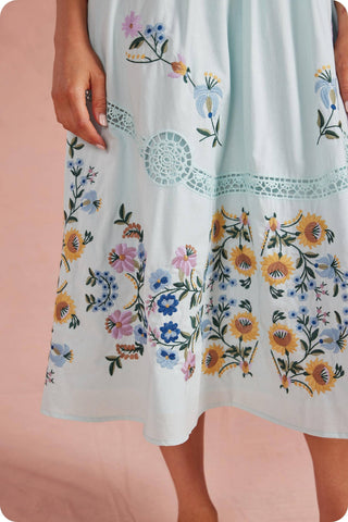 Embroidered Floral Lace Detail Midi Dress