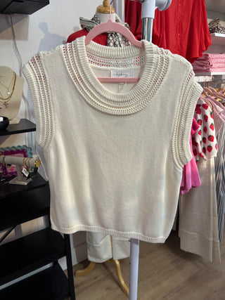 Signature Sleeveless Sweater Cream