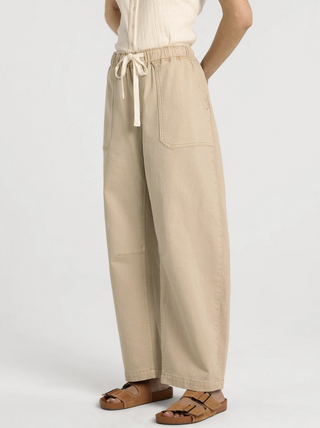 Avril Pants