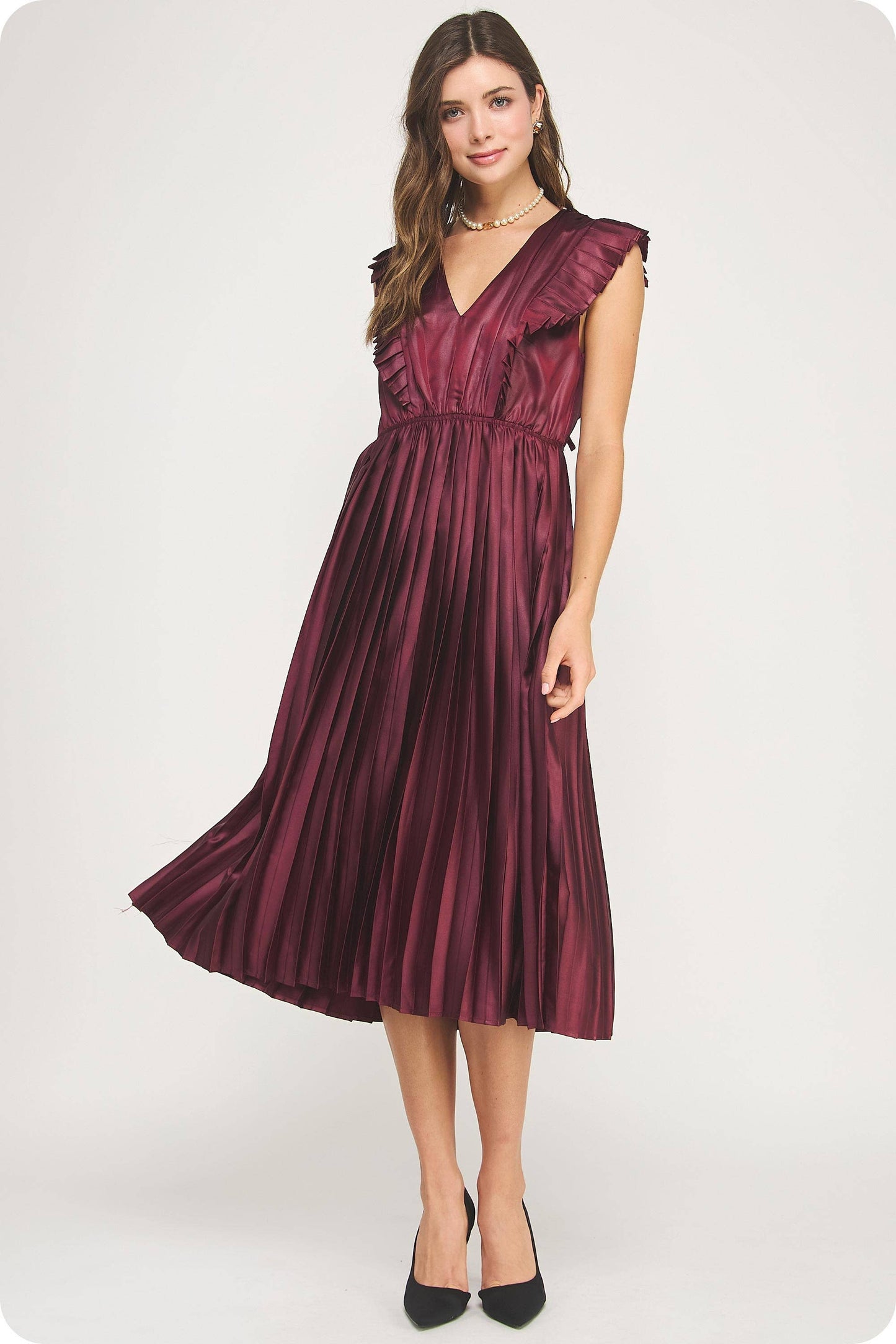 Lady in Luxe Sleeveless Pleated Satin Midi Dress