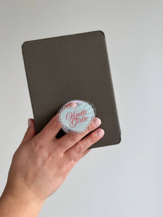 Kindle Girlie - Magnetic Kindle Accessory & Holder