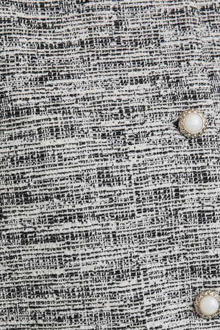 ROUND NECK LONG SLEEVE BUTTON UP JACKET