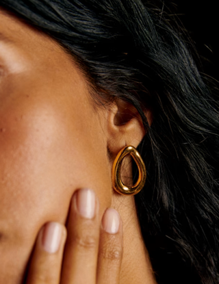 Lou Lou Oval Hoop Stud Earring 18K Gold PVD steel