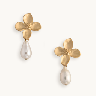Bridal Era Pearl Flower Earrings