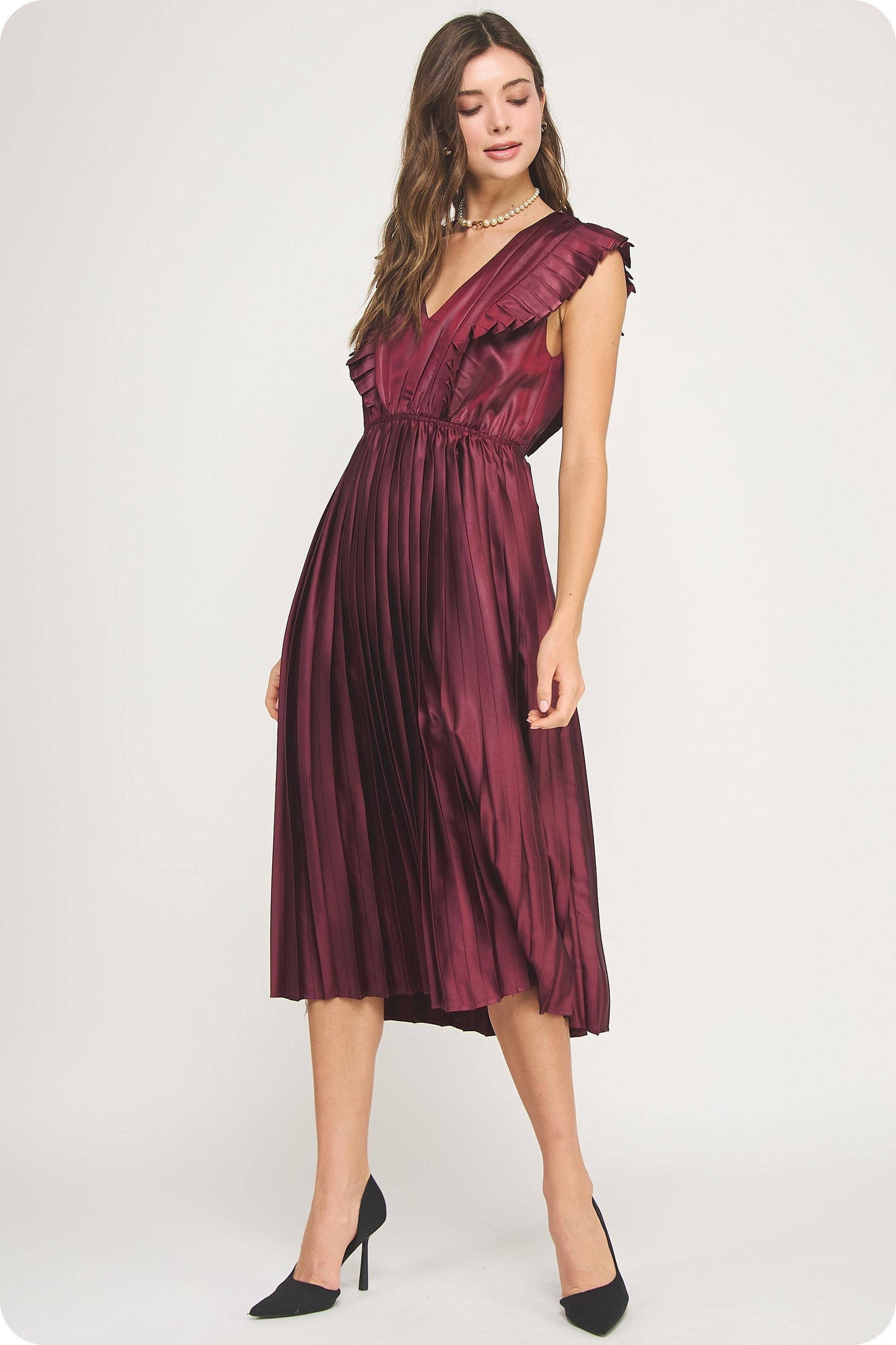 Lady in Luxe Sleeveless Pleated Satin Midi Dress