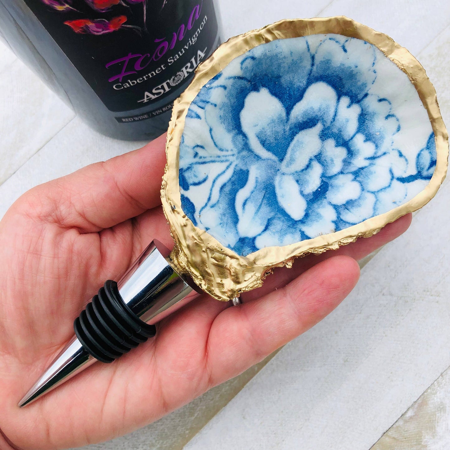 Oyster Shell Wine Stopper--Blue And White Chinoiserie