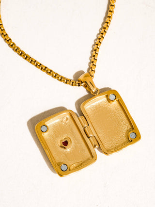 Lavande Heart Locket Pendant Necklace